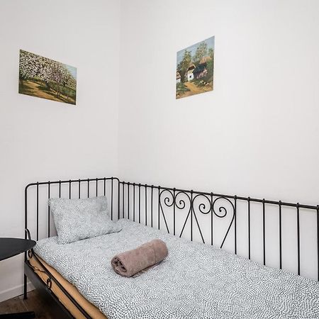 Lol Apartment Krakow Luaran gambar