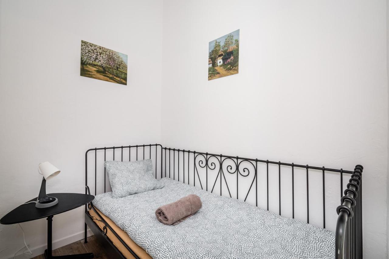 Lol Apartment Krakow Luaran gambar